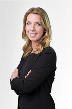 Stefanie T. - Senior Financial Accounting